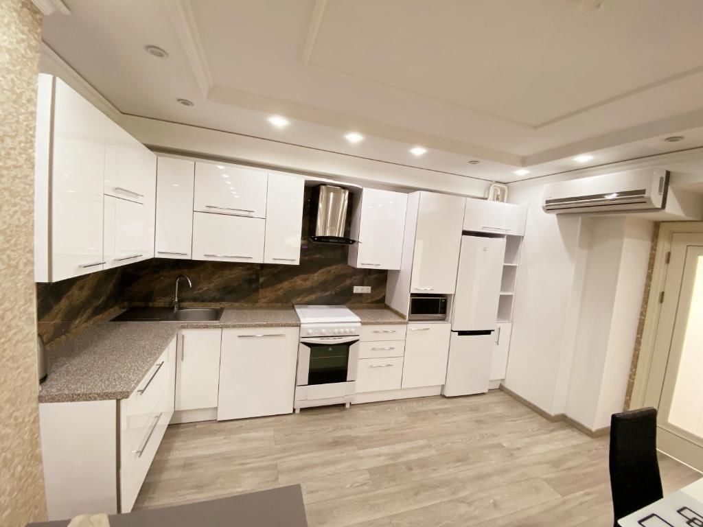 Апартаменты RenT LUX AparTmenTs Lev Tolstoi 24/1. Кишинёв-25