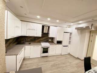 Апартаменты RenT LUX AparTmenTs Lev Tolstoi 24/1. Кишинёв-4